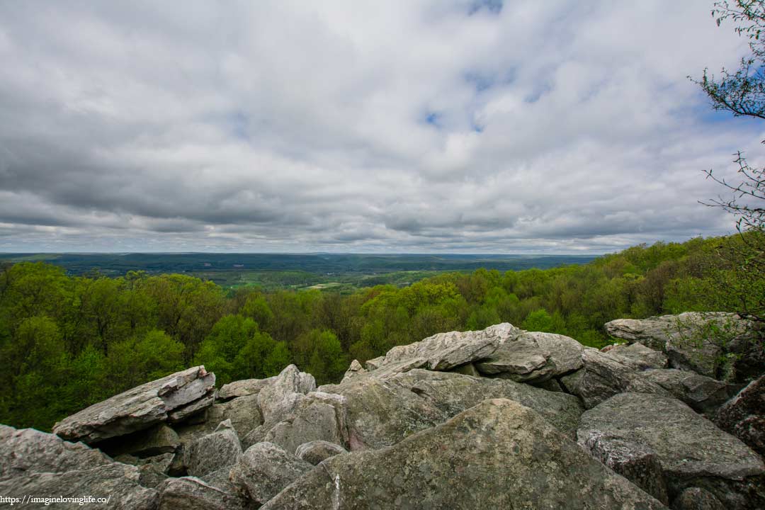 east rocks lookout